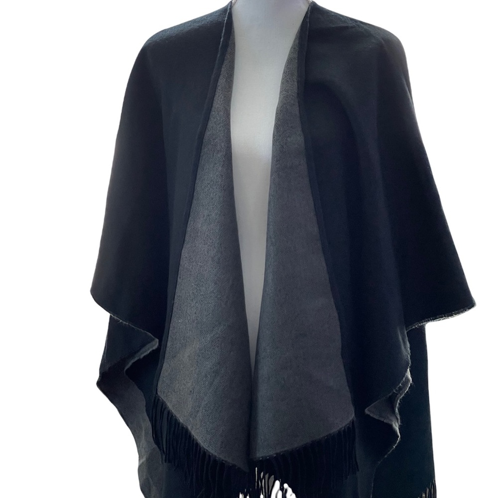 J Jill Ruana OS Black & Grey with fringe 27” length